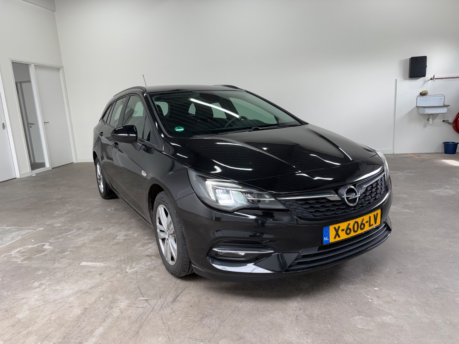 Opel Astra Sports Tourer foto 3