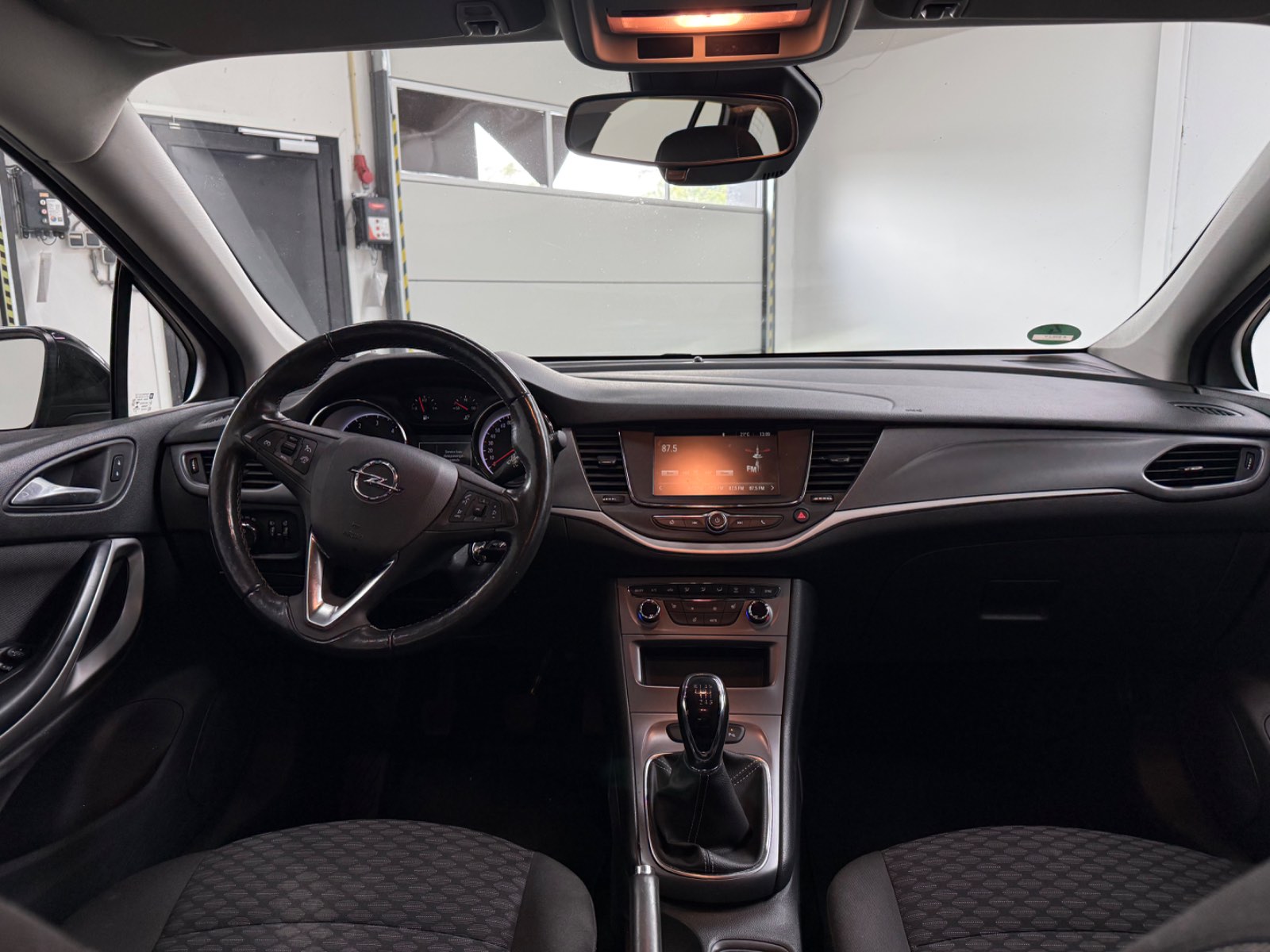 Opel Astra Sports Tourer foto 4