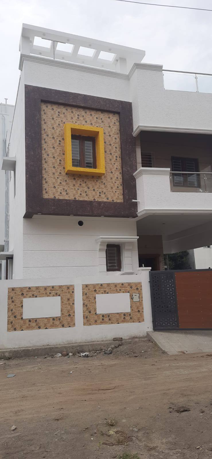 https://firebasestorage.googleapis.com/v0/b/qksell-in.firebasestorage.app/o/posts%2F1737454768820-sree%20chennai.jpg?alt=media&token=300eb2d6-bbd4-4775-b2c1-027ec6f36ff4