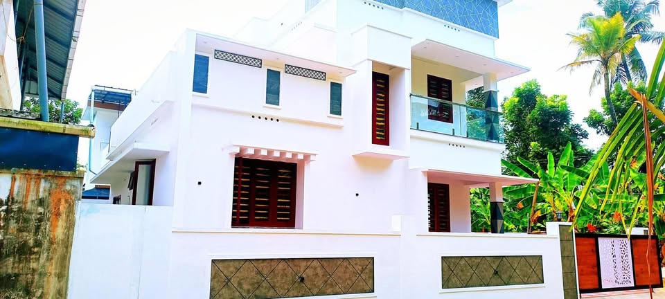 https://firebasestorage.googleapis.com/v0/b/qksell-in.firebasestorage.app/o/posts%2F1738050086496-ernakulam%20ker.jpg?alt=media&token=6bc715b3-3ed6-4a3f-8f6e-fcde06d2227f