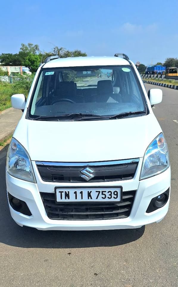 https://firebasestorage.googleapis.com/v0/b/qksell-in.firebasestorage.app/o/posts%2F1738643273418-VELLORE%20CAR.jpg?alt=media&token=08992eb6-1c6b-4756-9cdf-8394d51a87f6