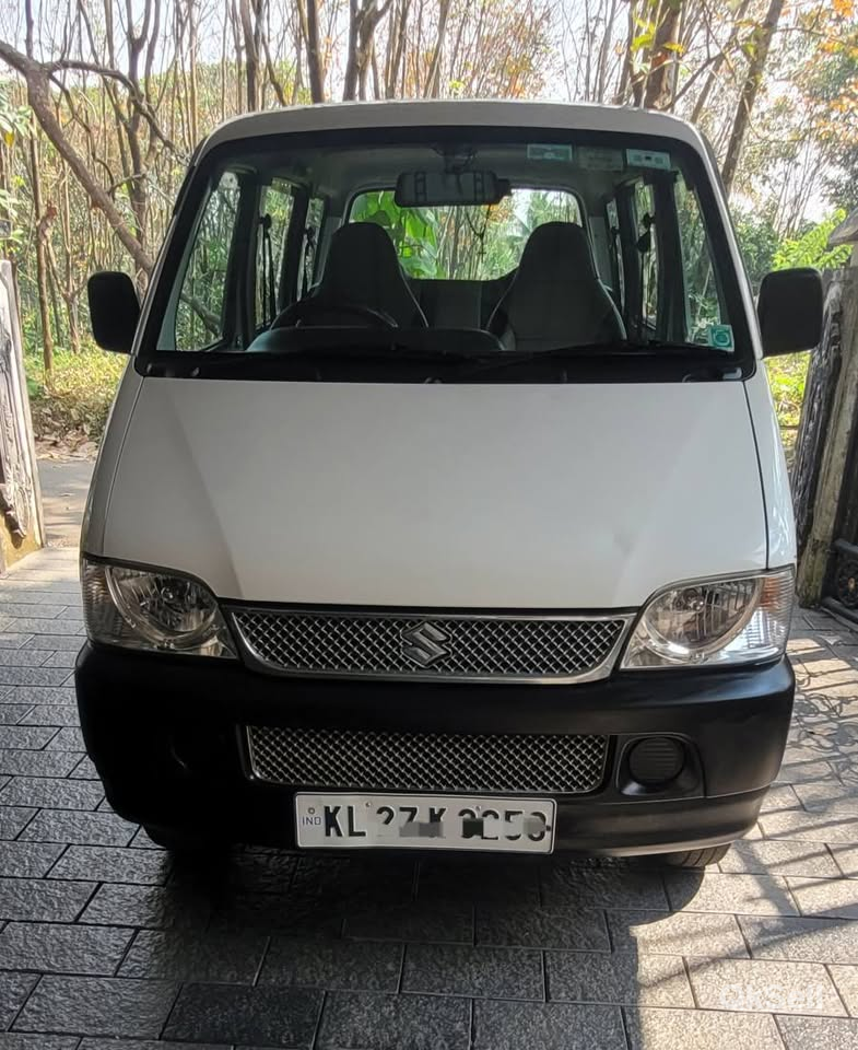 2020 model Eco 5 seat car for sale 