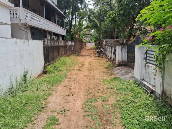 7.5 cent Land for sale at near Kuriyachira Church,Thrissur