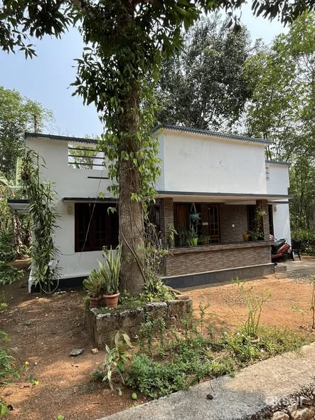 13 cent,1050 sqft House for sale at Kochalummoodu_Angadikkal road,Pathanamthitta