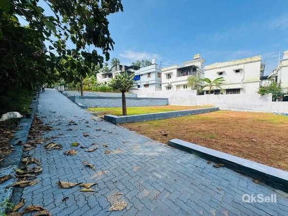 8.5 cent and 5 cent house plots for sale in Ernakulam Kakkanad Edachira