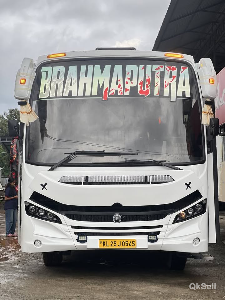 2016 model Leyaland 210 wheel bus for sale 
