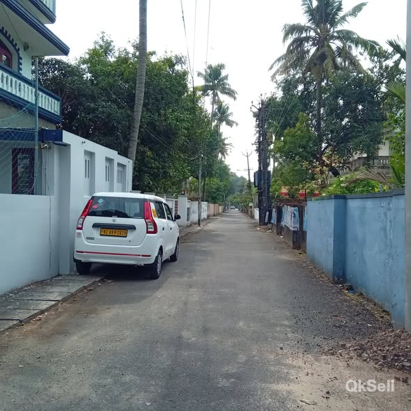 10 cent Land for sale at Ernakulam Edappally Metro City
