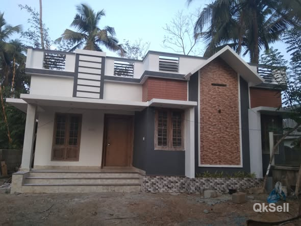 5 cent,1200 sqft House for sale at Thrissur Mundur Near Nirmal Jyothi School