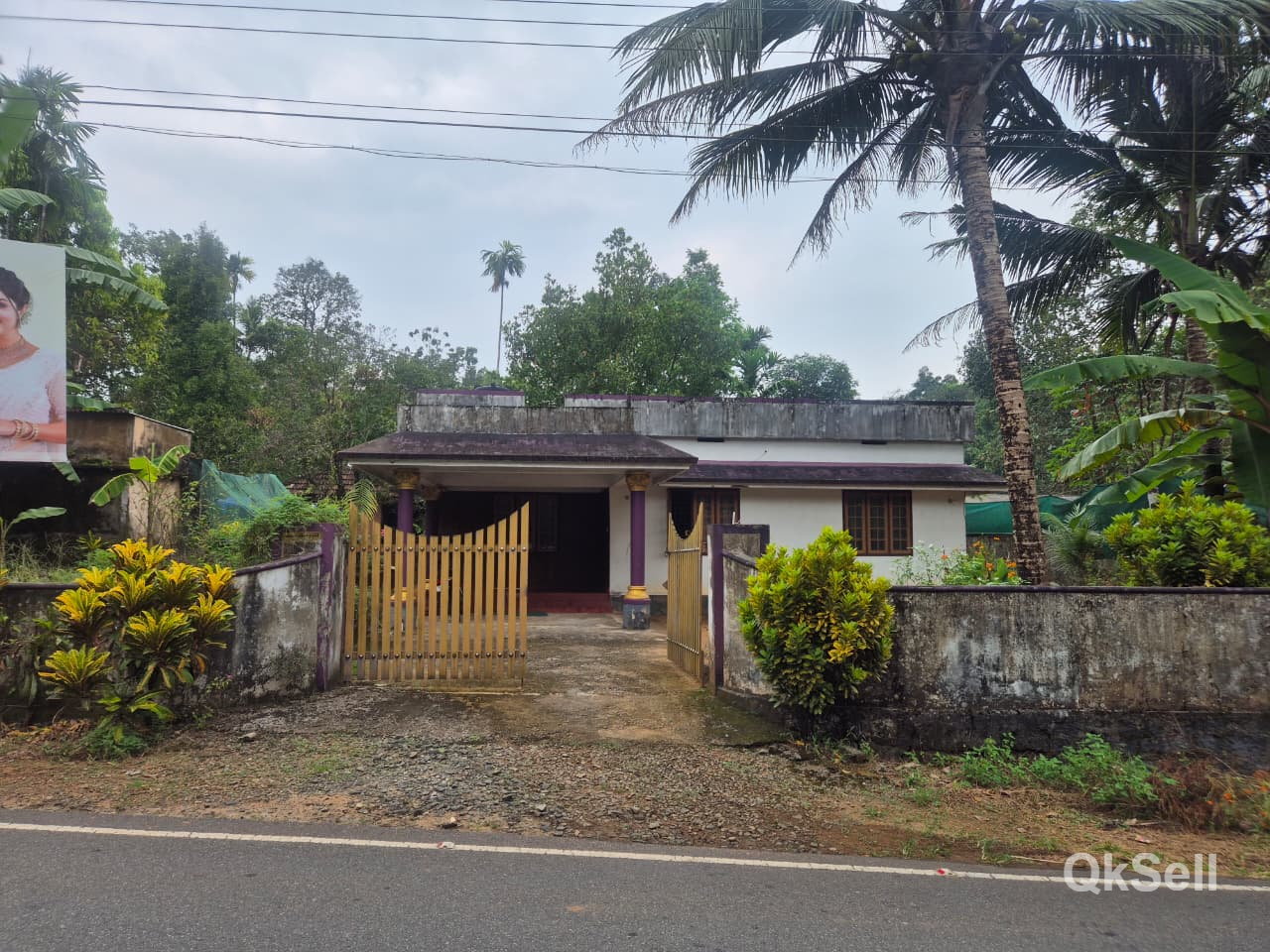 20cents, 1280 sqft House for sale at Perumbavoor,Valayanchirangara – Malamuri Road,Ernakulam