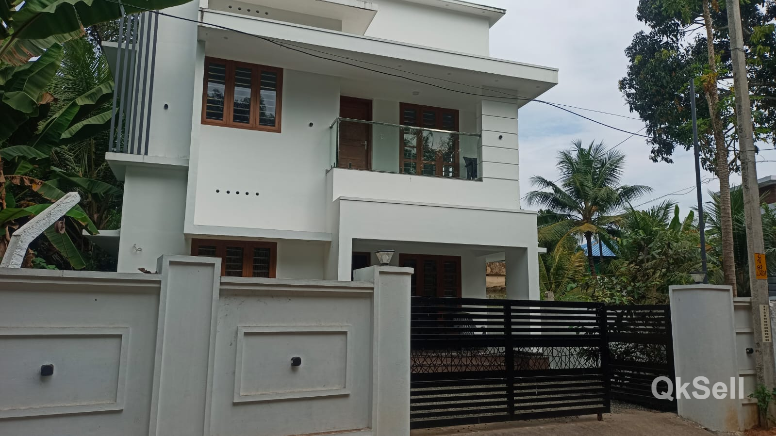 2150 sqft House for sale at Aluva,Ernakulam