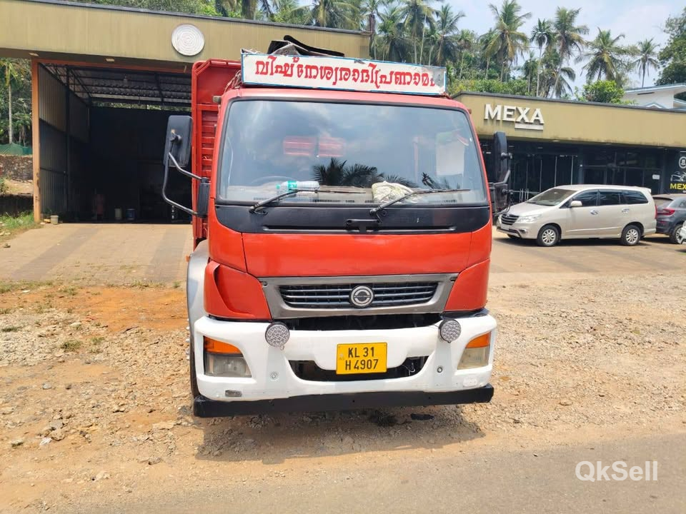 2015 model Bharatbenz 1617 tipper for sale