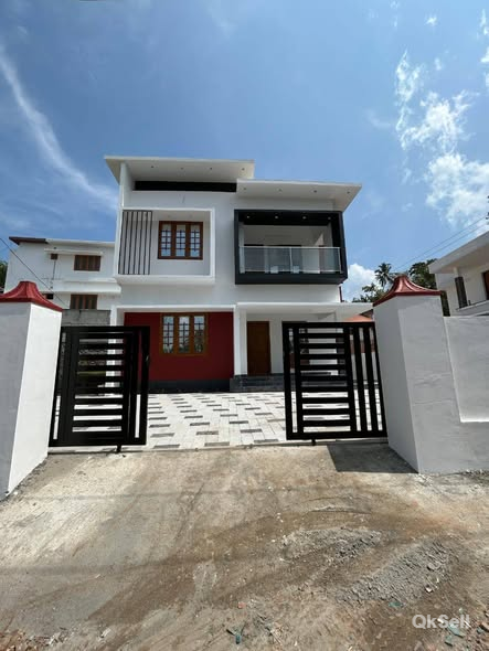 6 cent, 1360 sqft House for sale at Njaliyakuzhi, Kottayam