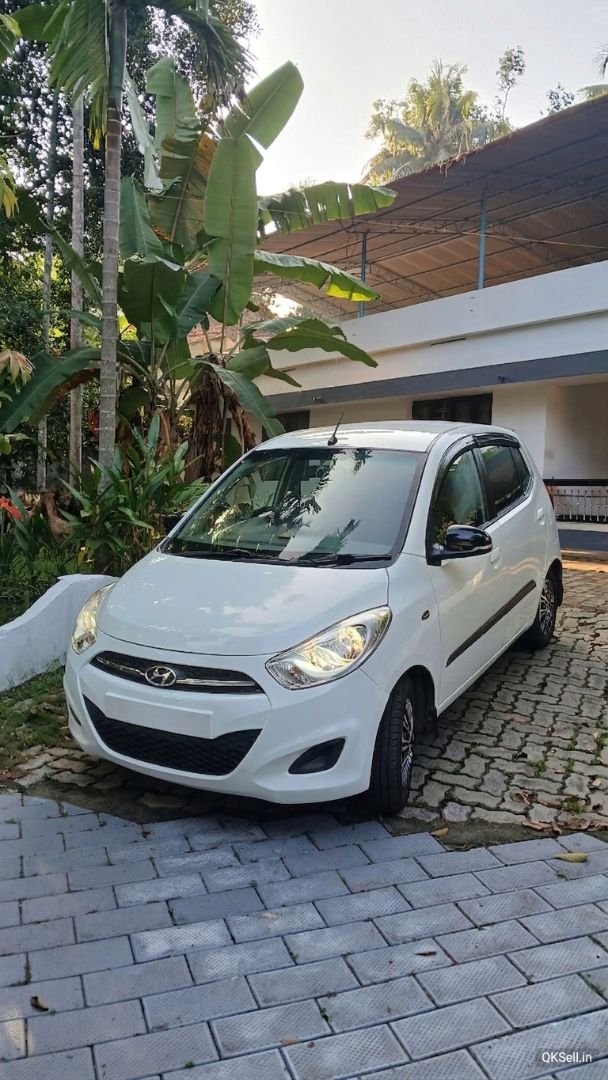 2012 model Hyundai I10 1.2 Car for sale at Mulanthuruthy,Thripunithura Ernakulam
