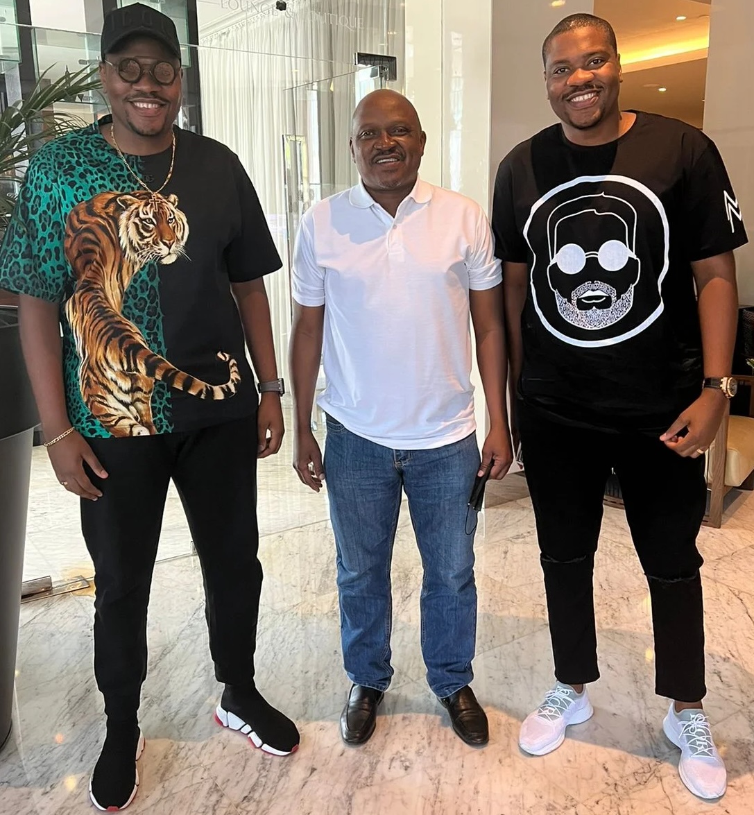 Clénio e Clésio Gomes reúnem com o CEO do maior grupo de multimédia da Tanzânia