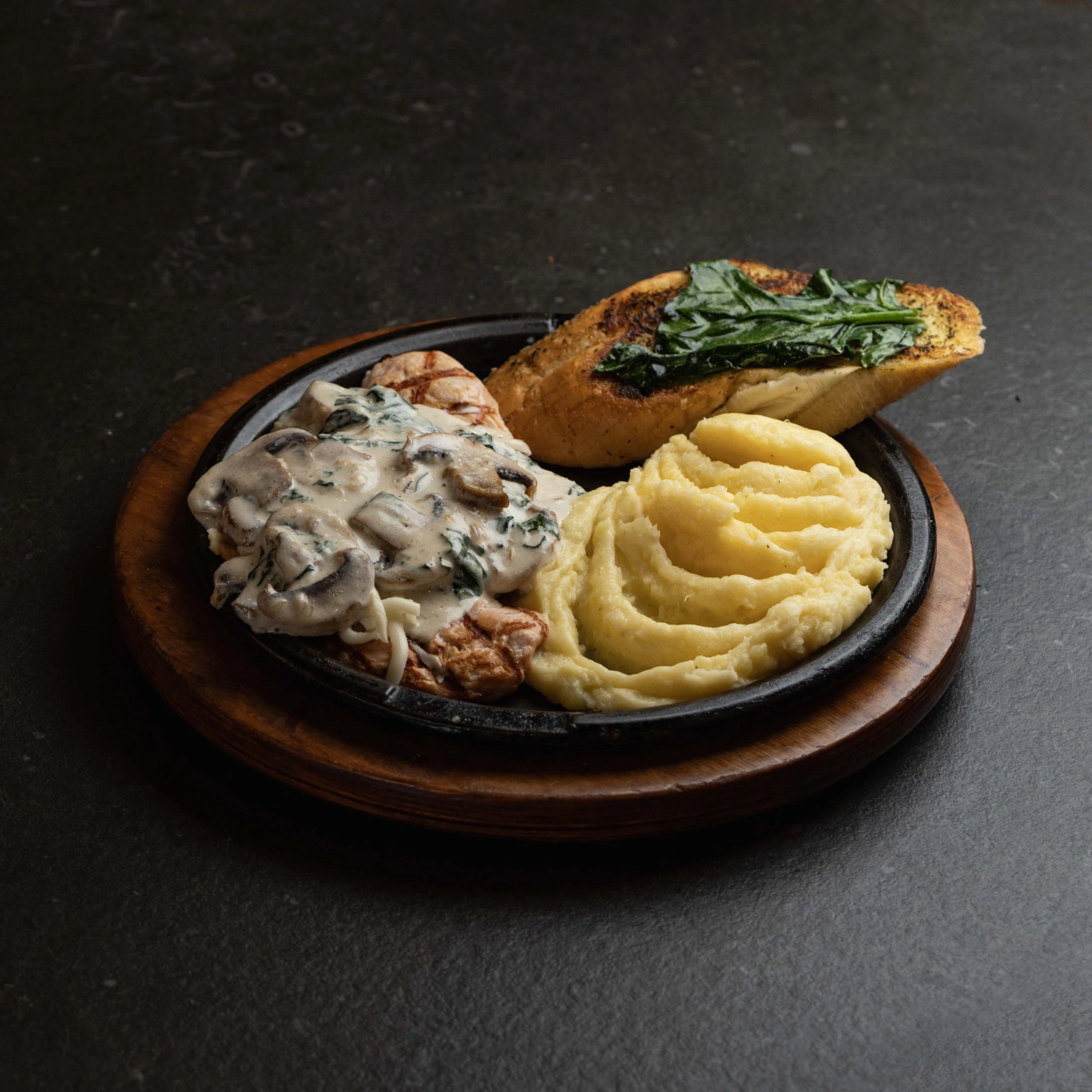 Sizzling Spinach Chicken Meal