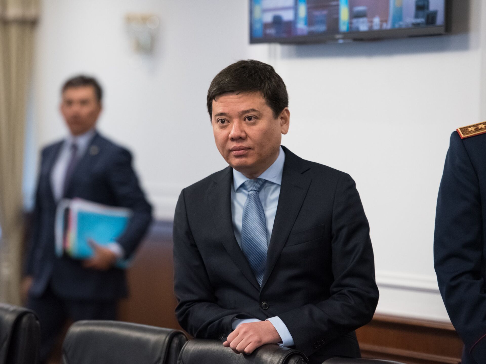 Бұрынғы министрді қамауда ұстау мерзімі ұзартылды