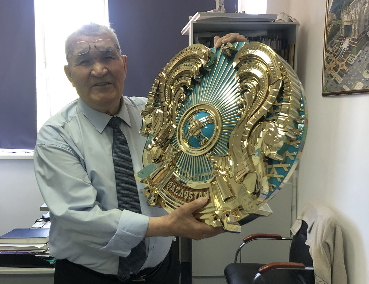 Елтаңба авторы президент ұсынысына қатысты пікірін айтты