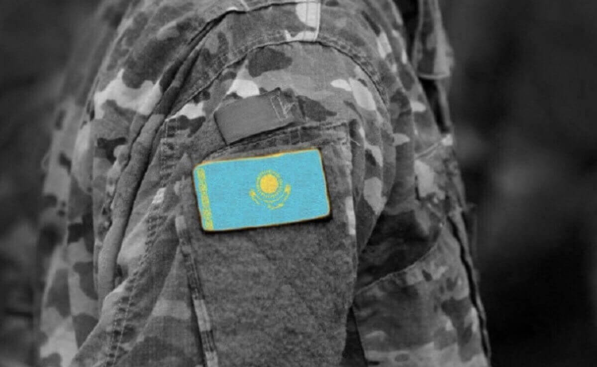 Отарда комаға түскен сарбаз есін жиды