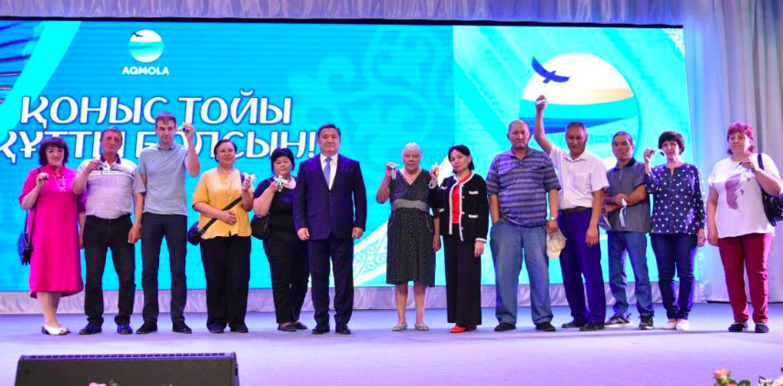 Пострадавшие от паводка кокшетаусцы получили ключи от квартир