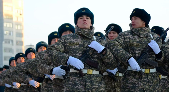 В Казахстане в два раза увеличили количество призываемых на воинские сборы