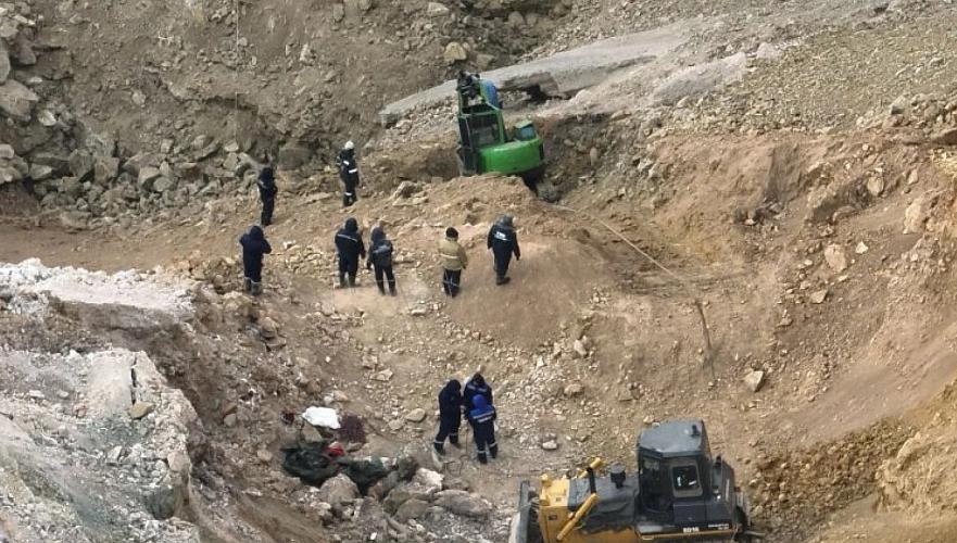Павлодар облысында жер астына құлап кеткен автобус жеті айдан соң табылды