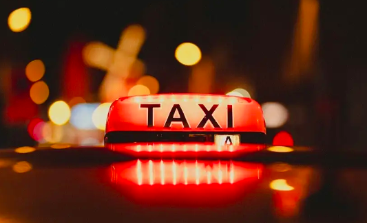 Uber оштрафовали на 290 млн евро за утечку данных европейских водителей в США