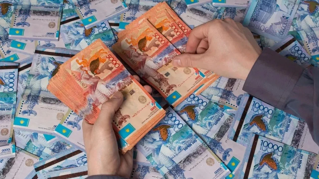Жемқорлық: Жұмыс істемейтіндерге заңсыз жалақы мен еңбек демалысының жәрдемақысын аударған
