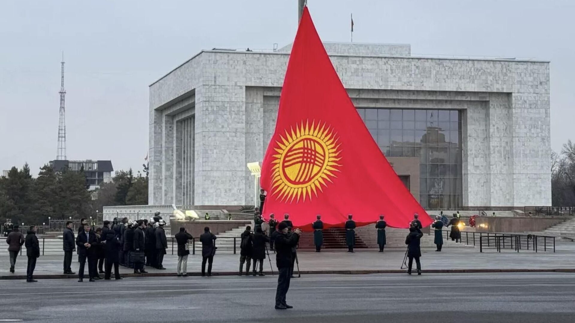 Қырғызстанда билікті күшпен басып алмақ болғандар ұсталды