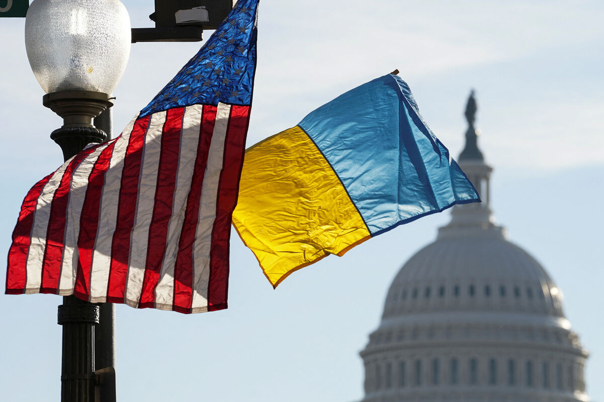 АҚШ Украинаға әскери көмек ретінде 500 млн доллар бөледі