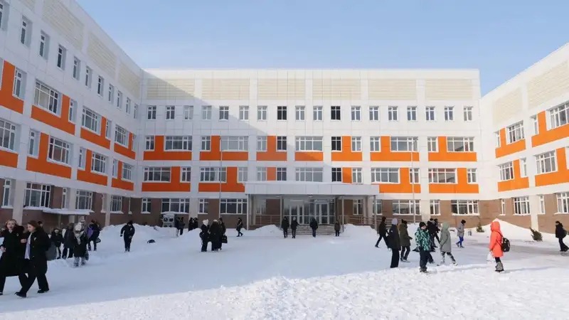 Тоқаев орта білім саласына өзгеріс енгізуді ұсынды