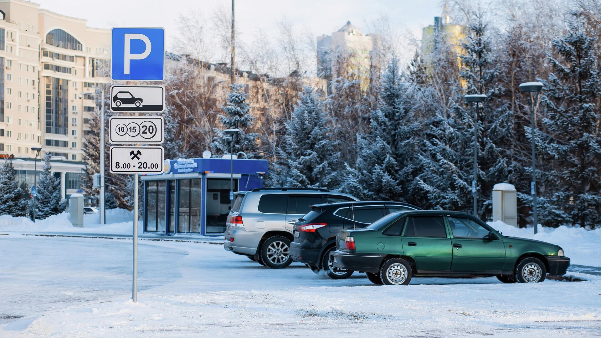 Астанадағы ақылы автотұрақтар: жүргізушілерге төлемдер қайтарыла ма?