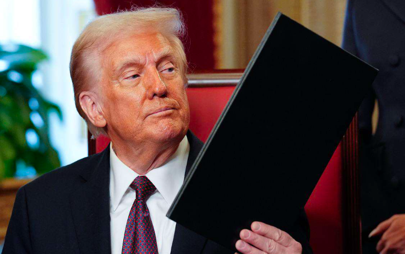 Трамп поднял размер пошлин на импорт из Казахстана до 27 процентов