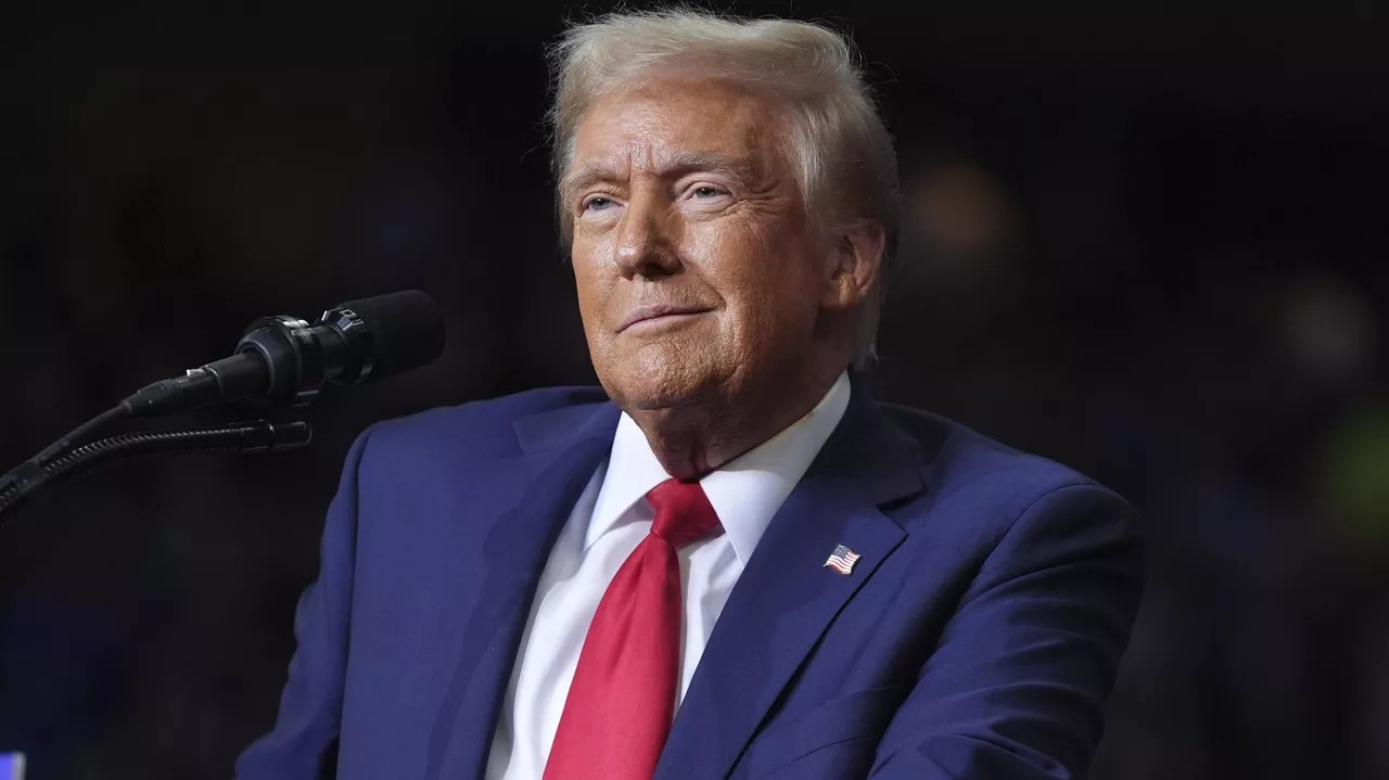 Трамп Сирияға салынған санкцияларды алып тастайды