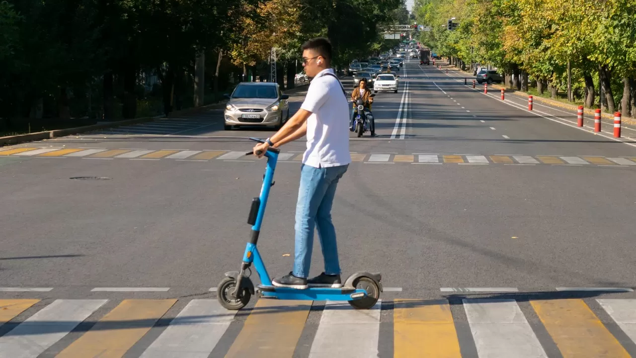 Электросамокат пен велосипедтерге мемлекеттік нөмір беріле ме?