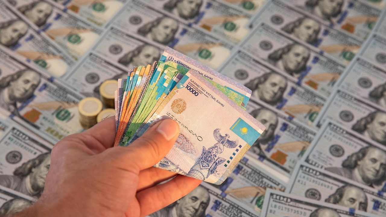Шымкентте университет басшылығы мен қызметкерлер 256 млн теңге жымқырған