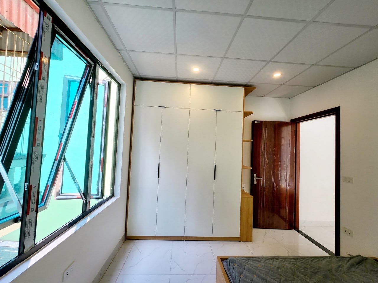View 8