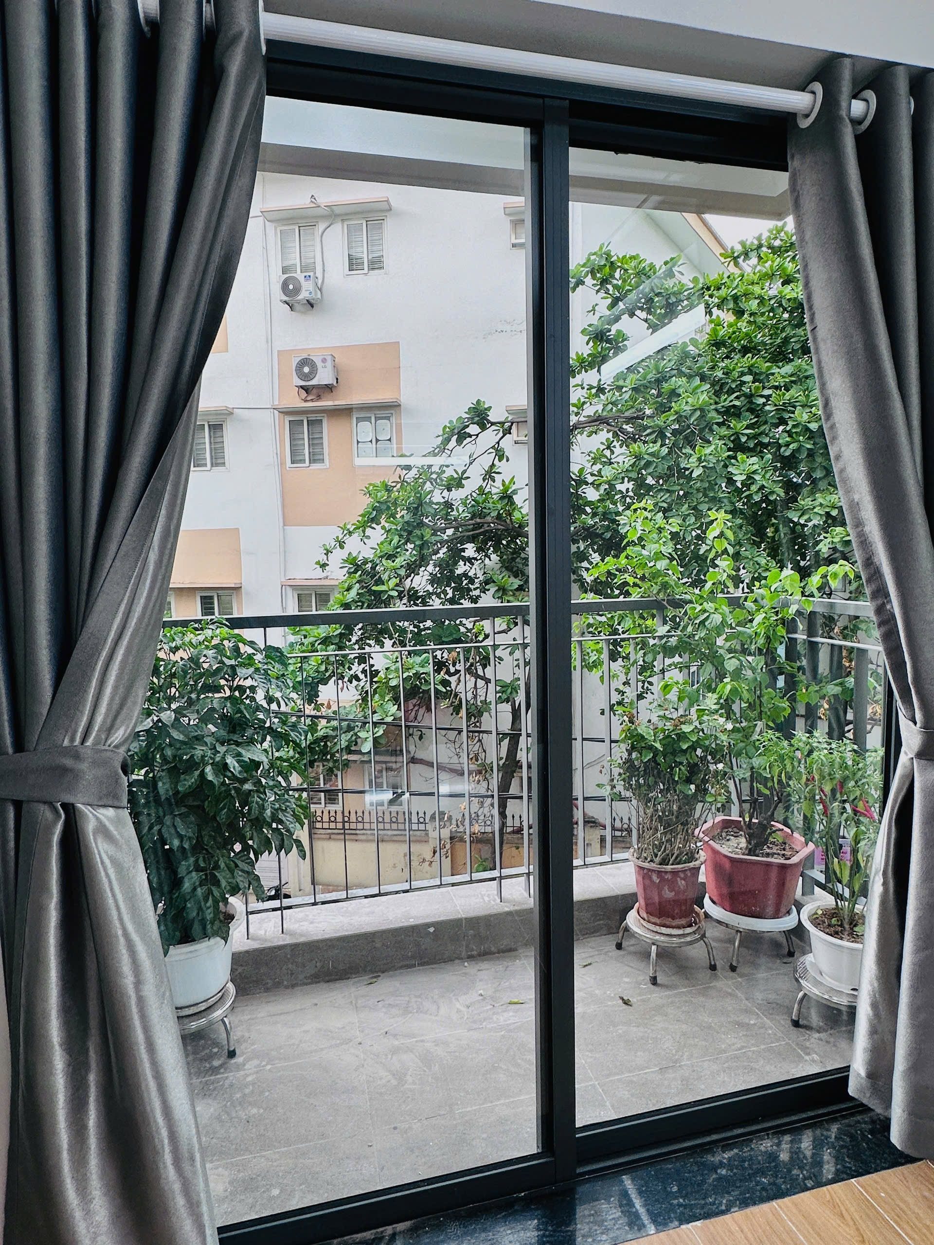 View 2