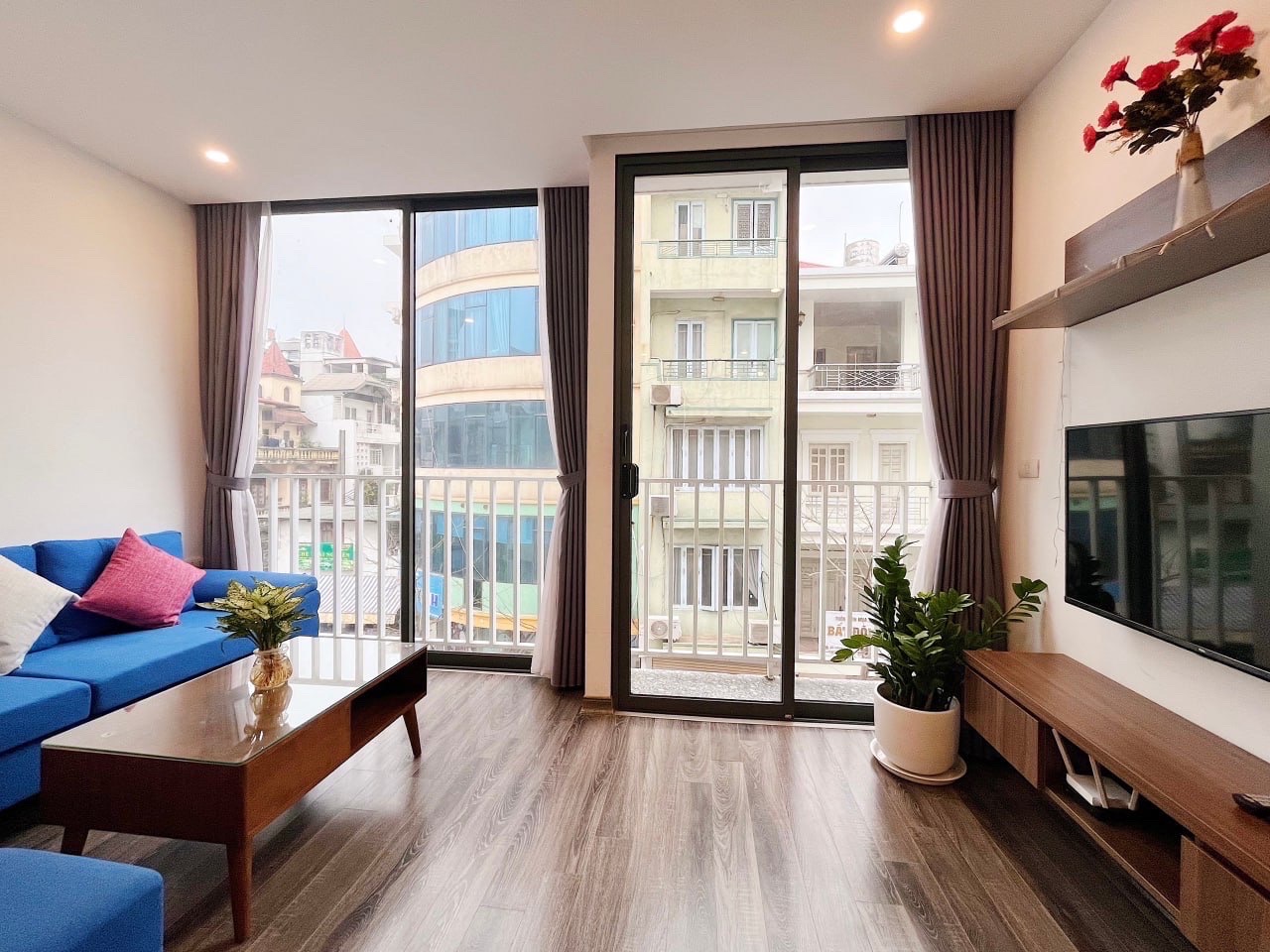 Mặt phố Võng Thị, Tây Hồ