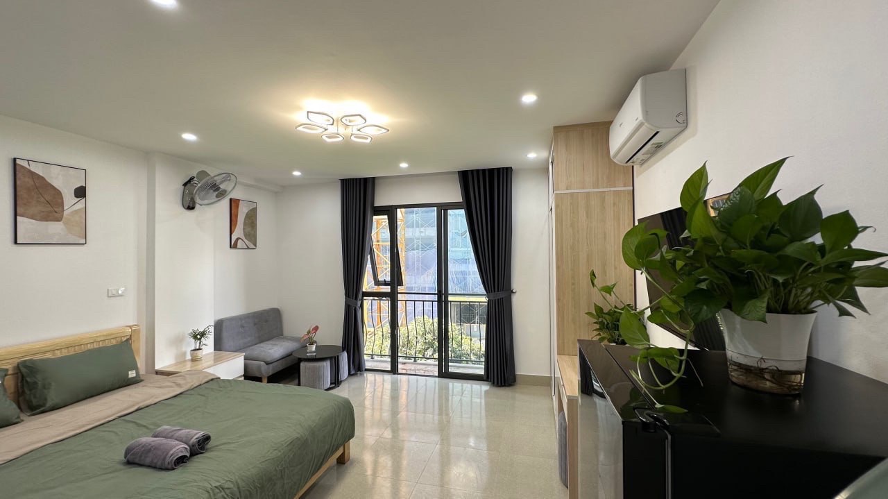 675 Lạc Long Quân, Tây Hồ