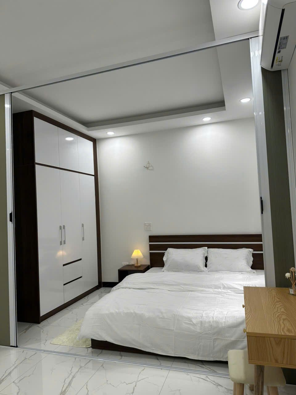 View 3