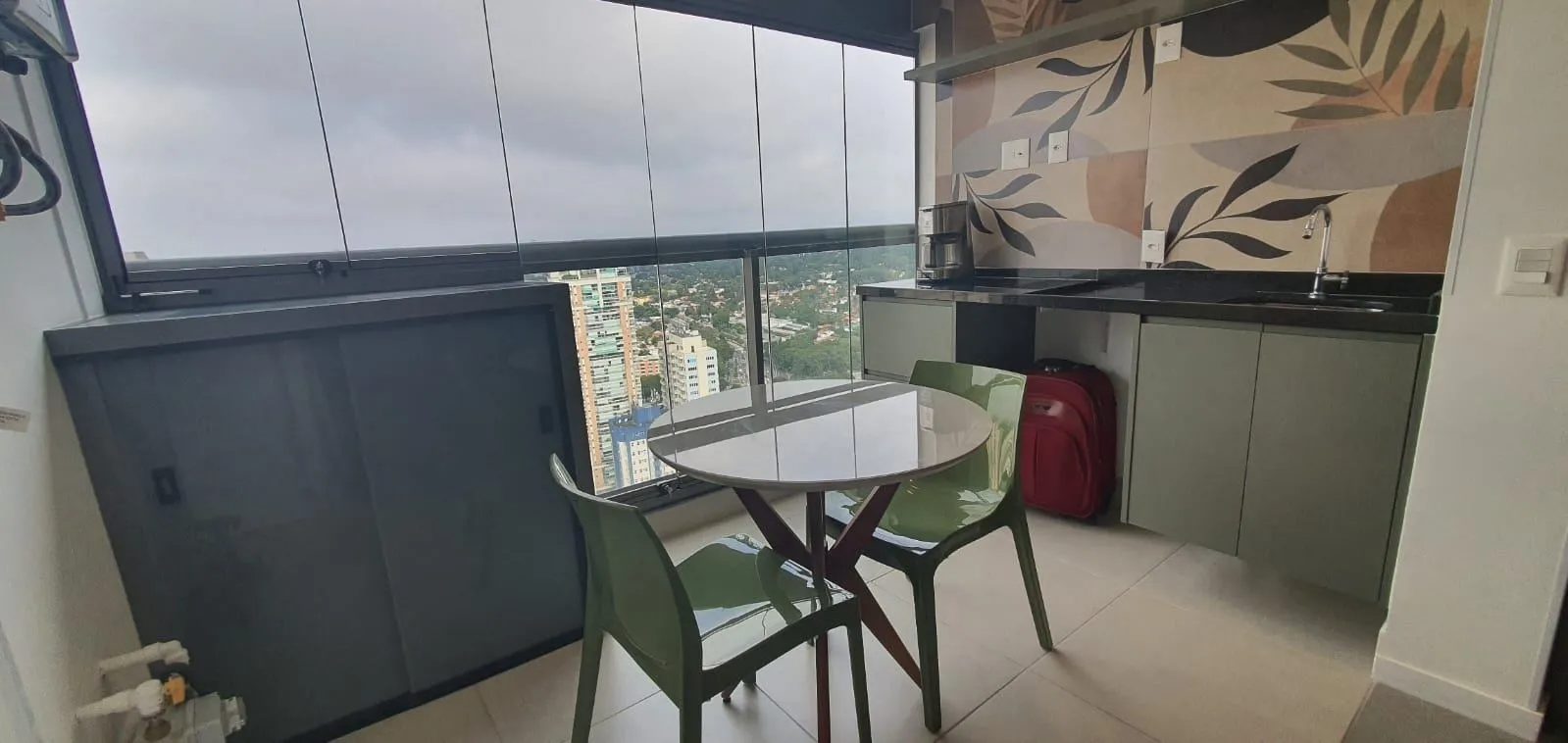 Apartamento à venda em Jardim das Acácias · 1 dormitório, 30 m²