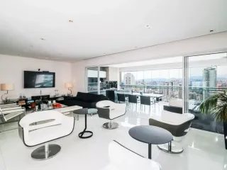 Apartamento à venda em Vila Romana · 3 dormitórios, 3 suítes, 3 vagas, 206 m²