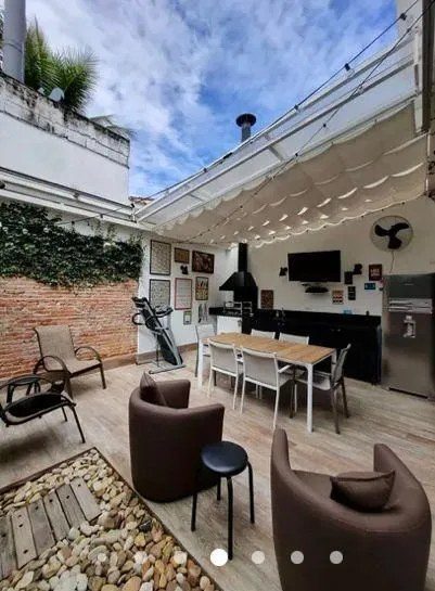 Casa com escritório e hidromassagem em Perdizes, 163m² e 2 vagas