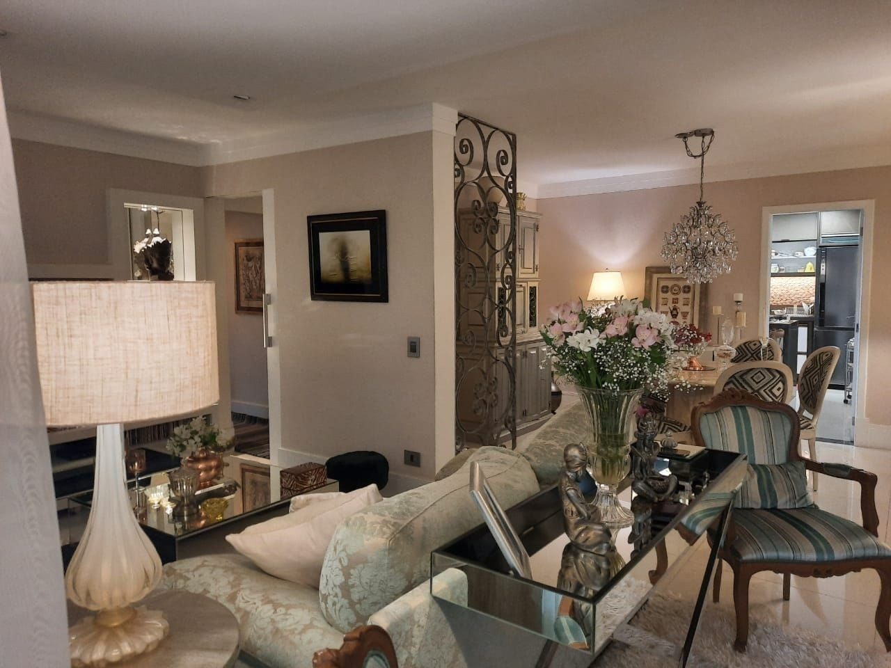 Apartamento à venda em Pinheiros · 4 dormitórios, 1 suíte, 2 vagas, 108 m²
