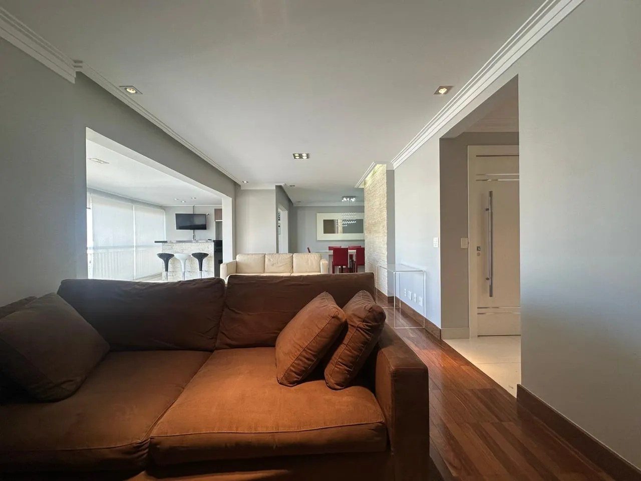 Apartamento mobiliado 165m² com 4 quartos e 3 vagas na Vila Romana