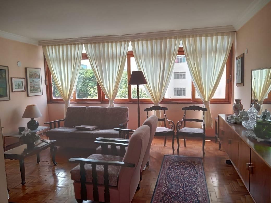 Apartamento à venda em Consolação · 3 dormitórios, 2 vagas, 123 m²