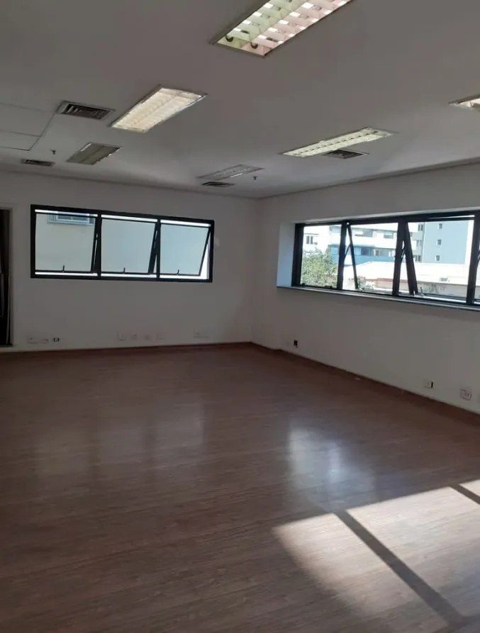 Comercial à venda em Jardim Paulista · 2 vagas, 139 m²