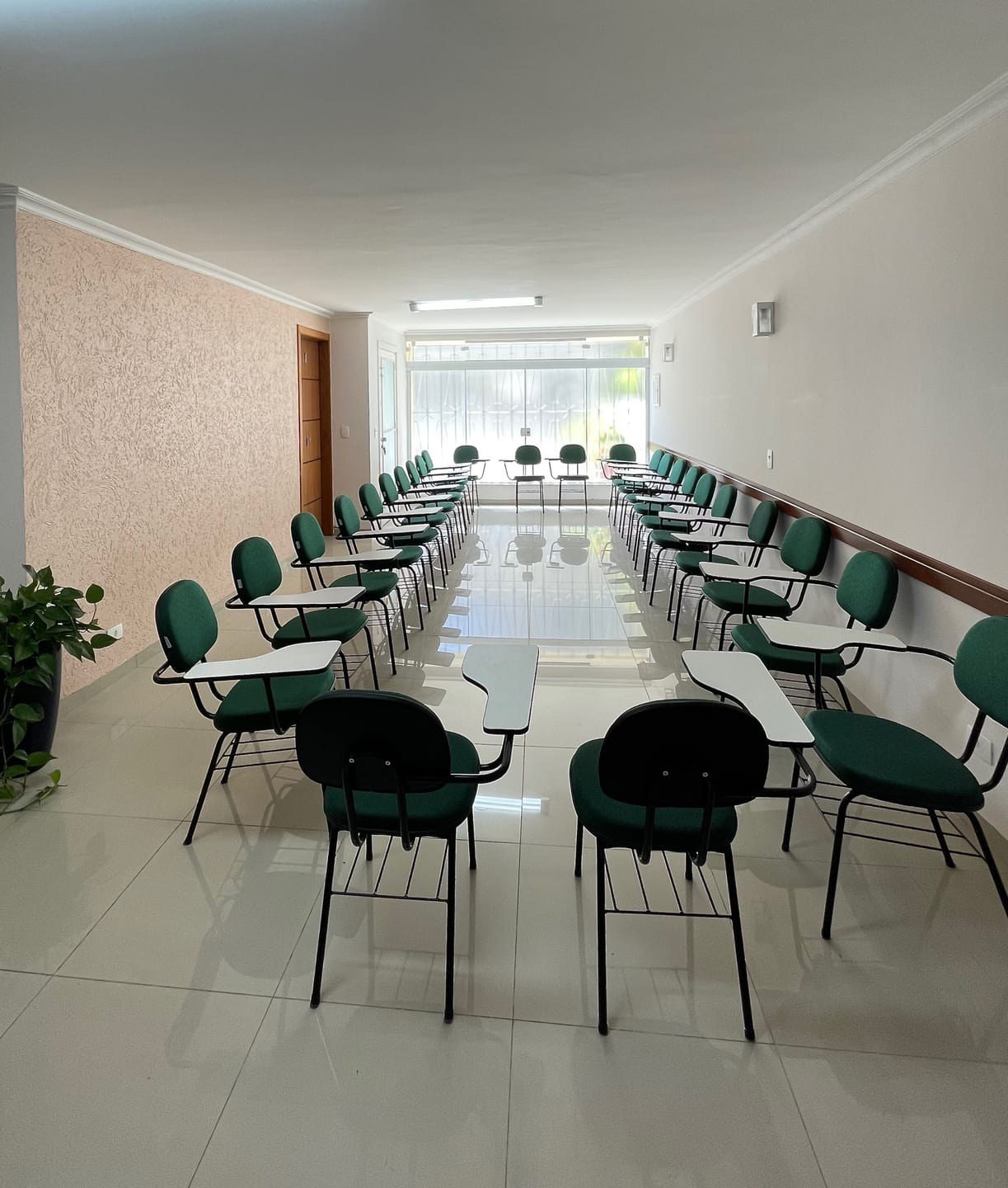 Comercial para alugar em Vila Pompéia · 2 vagas, 138 m²