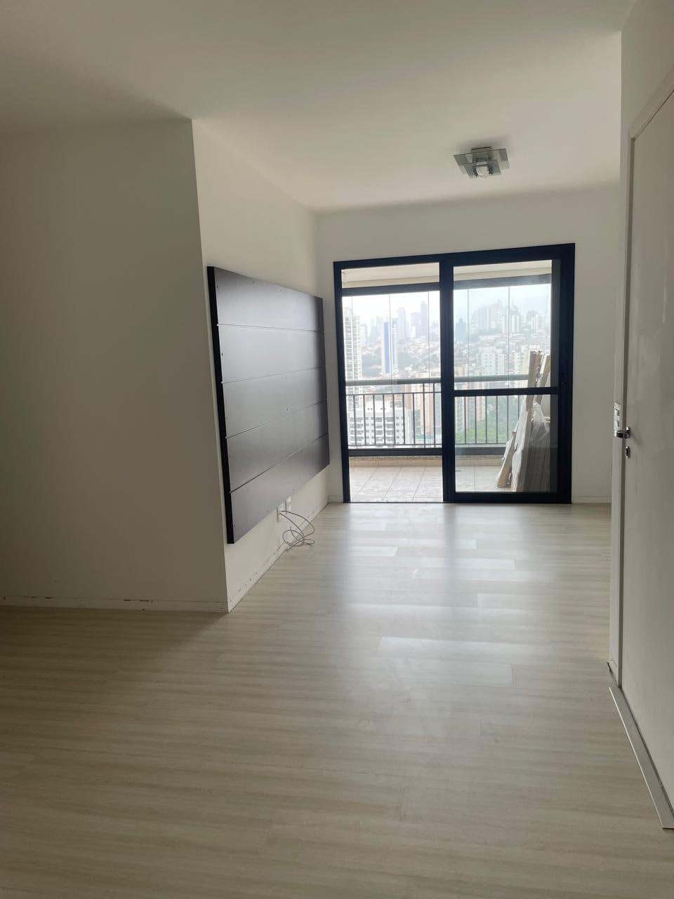 Apartamento 88m² com 3 dormitórios e 2 vagas na Vila Romana