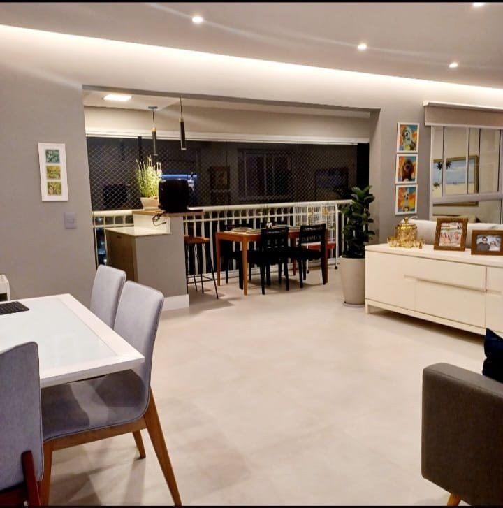 Apartamento à venda em Barra Funda · 3 dormitórios, 1 suíte, 2 vagas, 125 m²